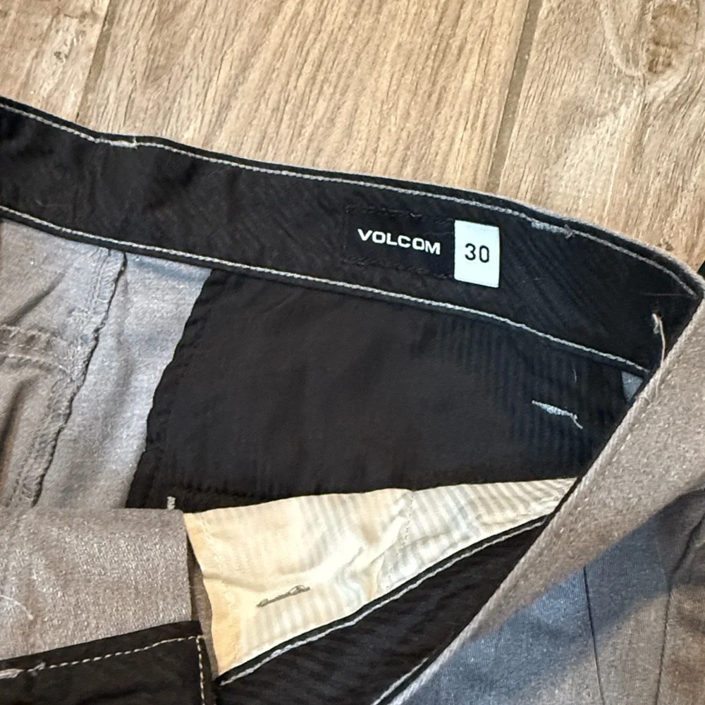 Volcom Men's VMonty Stretch Shorts Gray Size 30‎ NWT MSRP $50